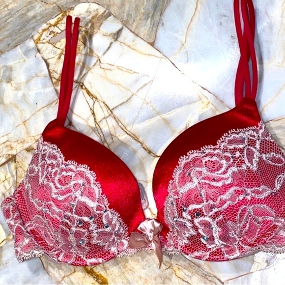 Very Sexy Seduction 32B Bra Rare Vintage Red Pink Satin Silky w Lace Sling